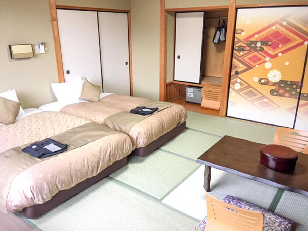Livemax Resort Kaga Yamashiro Екстериор снимка