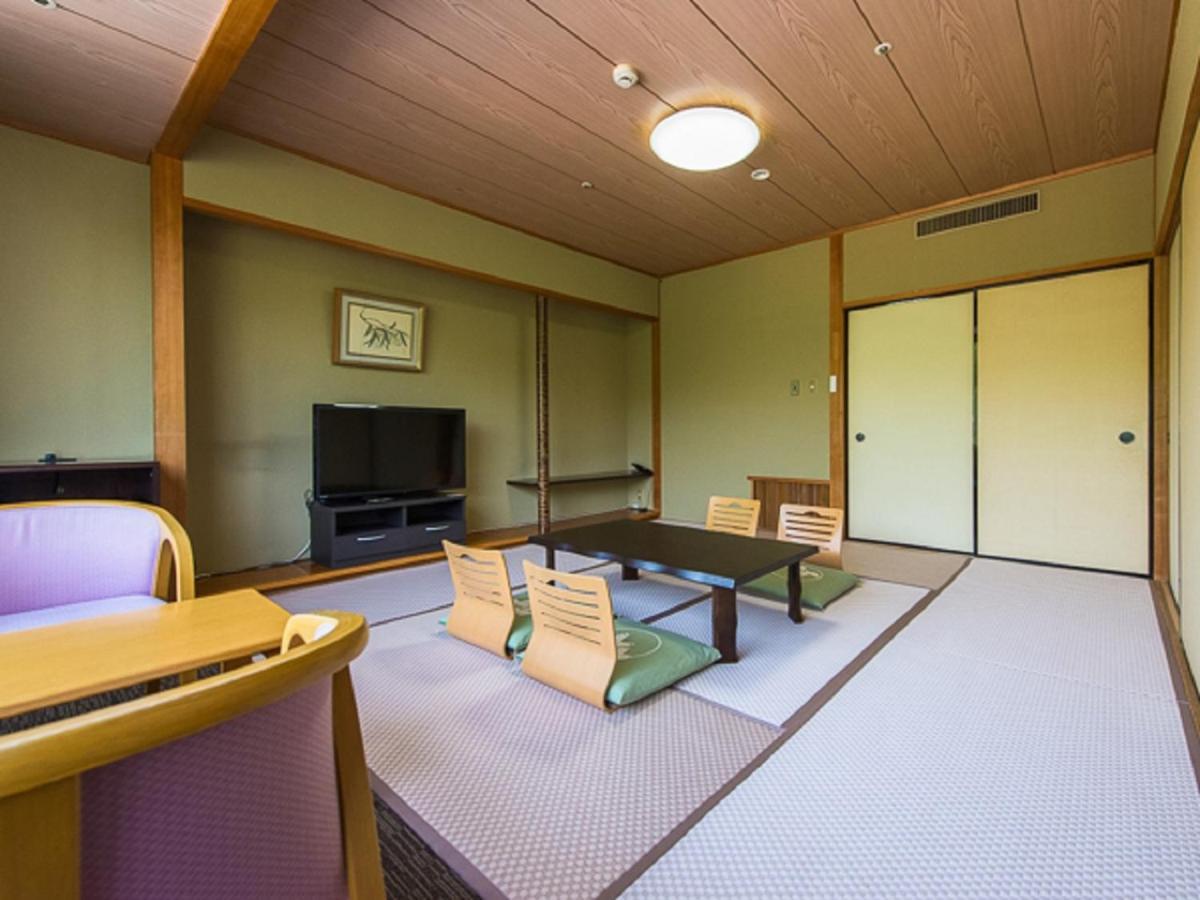 Livemax Resort Kaga Yamashiro Екстериор снимка