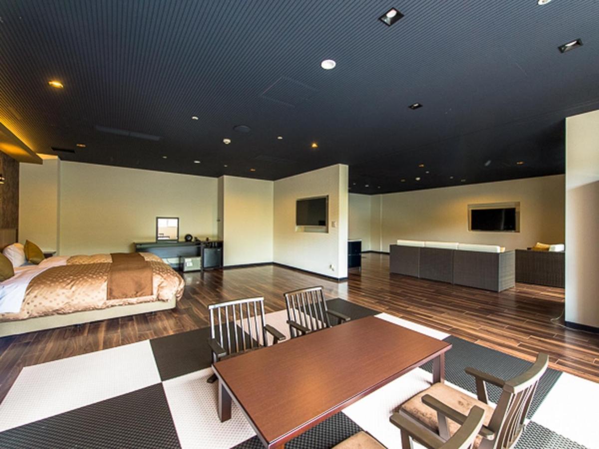 Livemax Resort Kaga Yamashiro Екстериор снимка